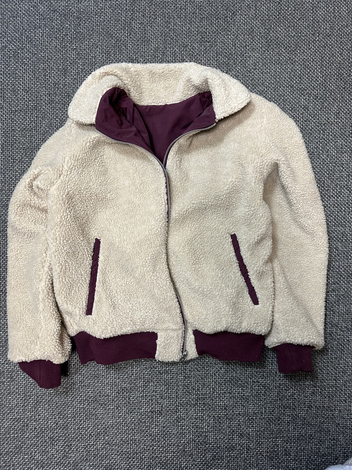 팔라스 리버시블 쉐르파 자켓 버건디 상품이미지5