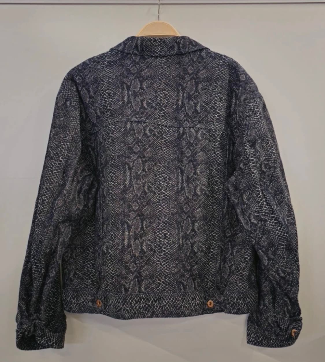 Kozaburo SS23 Snake Jacquard 트러커자켓 상품이미지5