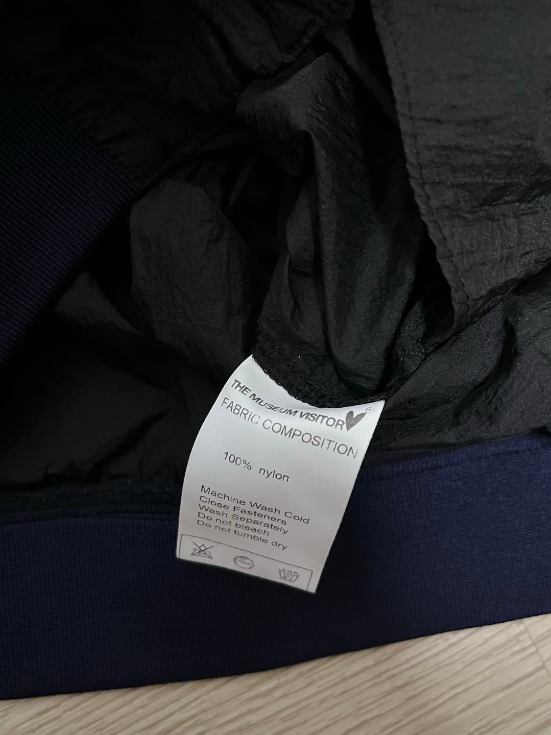 the museum visitor track jacket 상품이미지5