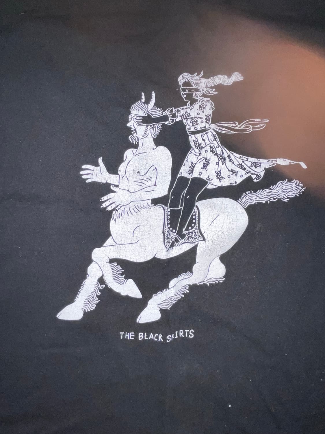 (L)검정치마 굿즈 티셔츠 상품이미지2