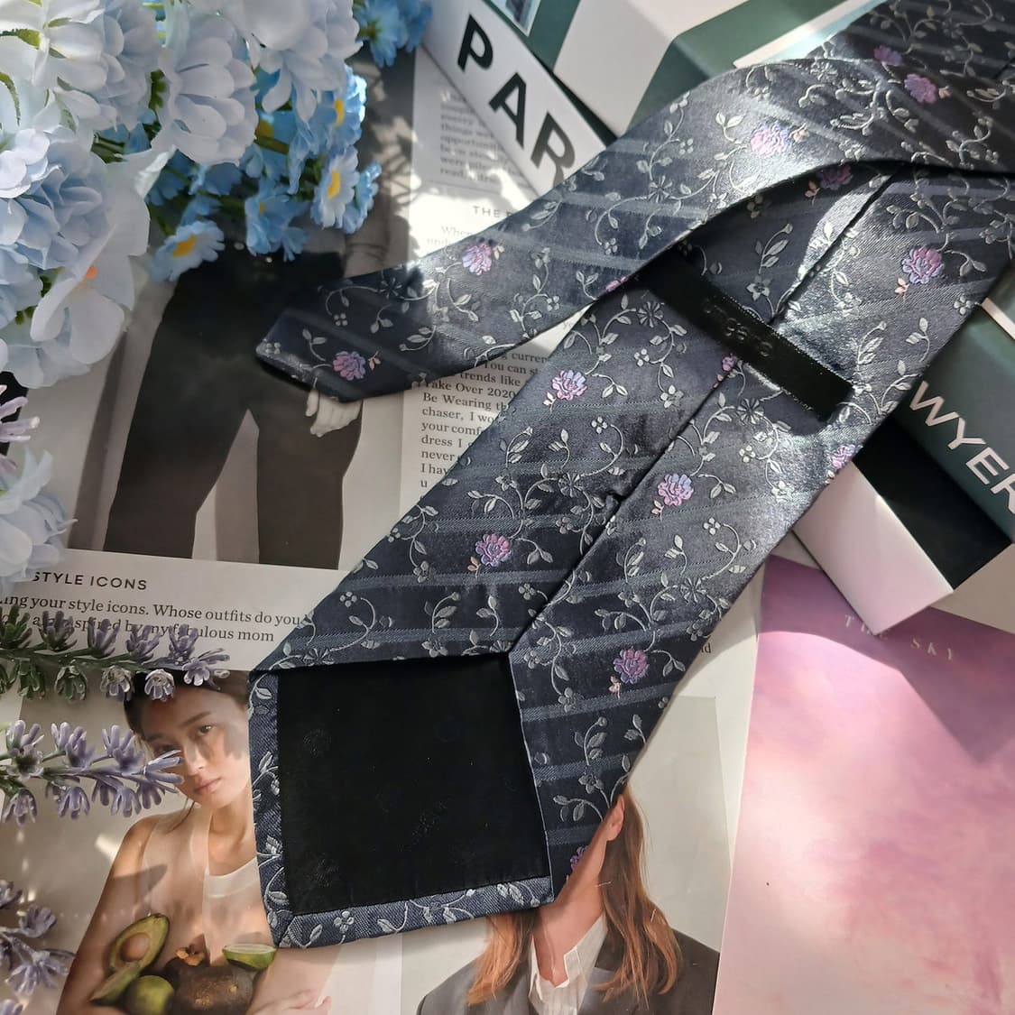 웅가로 실크 그레이 플라워 패턴 넥타이 9.9cm A+등급 E912 상품이미지5