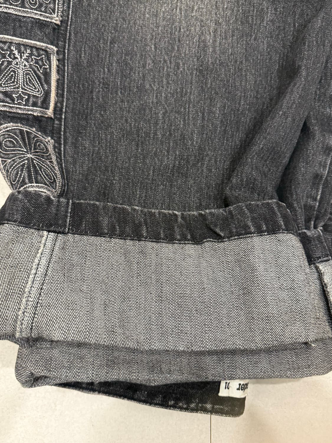 (2회착) 카락터 빈티지 엠블럼 데님 팬츠 01 상품이미지6