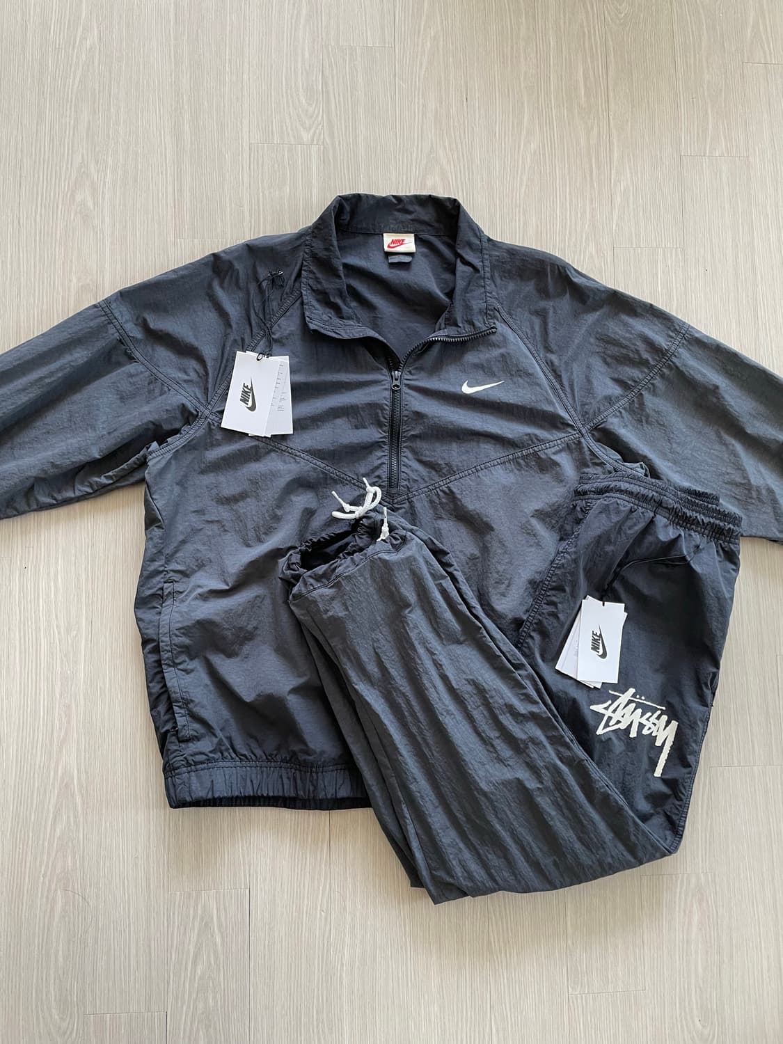 나이키 x 스투시 윈드러너 아노락 세트 오프 느와르 상품이미지1