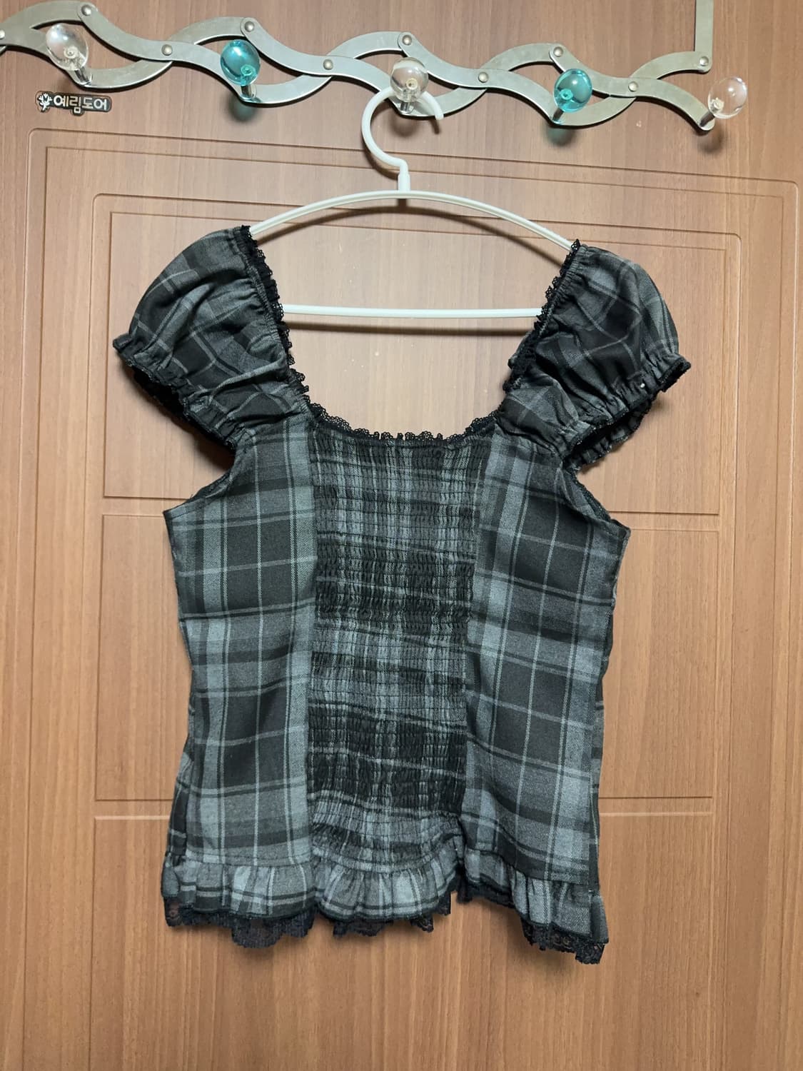 공겜여주 지뢰계 빈티지st 레이스 오프숄더 퍼프소매 체크 블라우스 상품이미지3