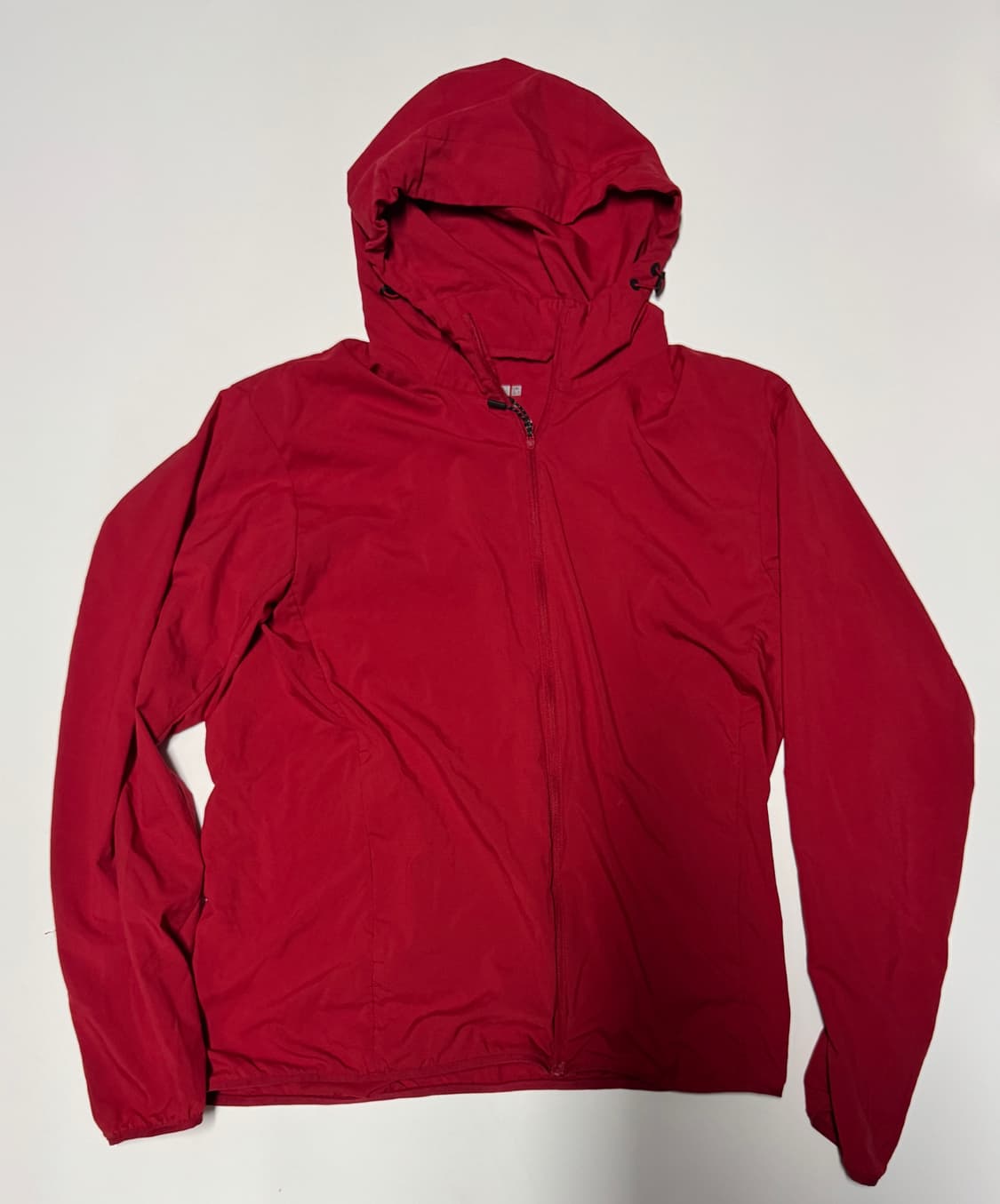 여성 유니클로 가벼운 레드 후드 바람막이 L 상품이미지1