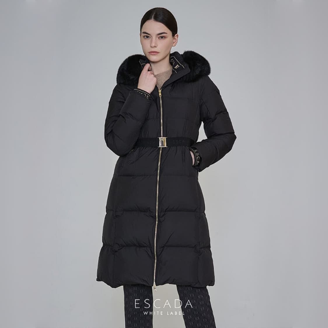 에스까다 24 사가 폭스퍼 롱 다운 패딩 상품이미지1