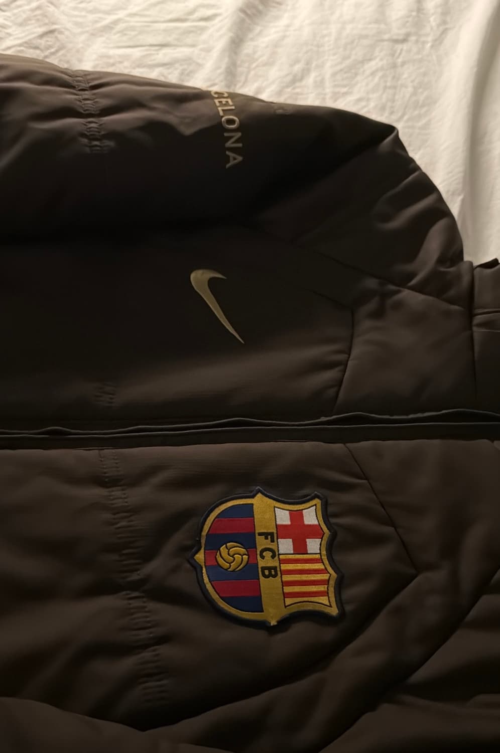 나이키 바르셀로나 패딩 브라운 상품이미지2