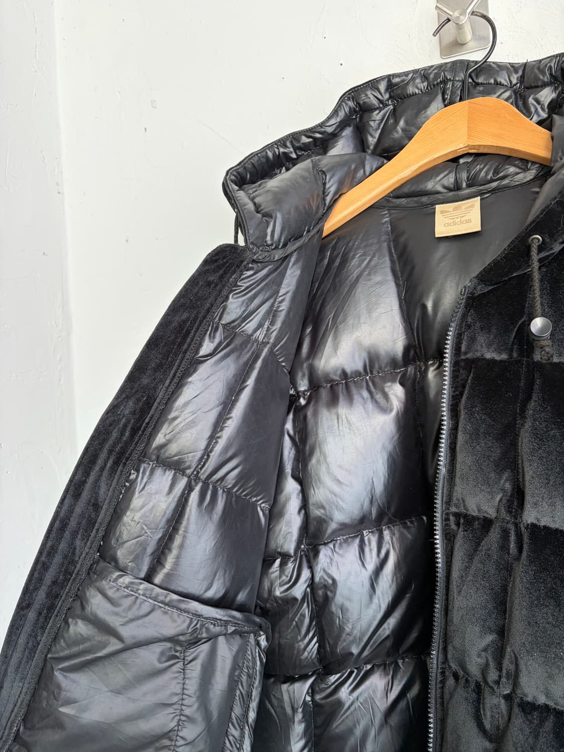 90‘s 아디다스 벨벳 오리털 패딩  상품이미지4