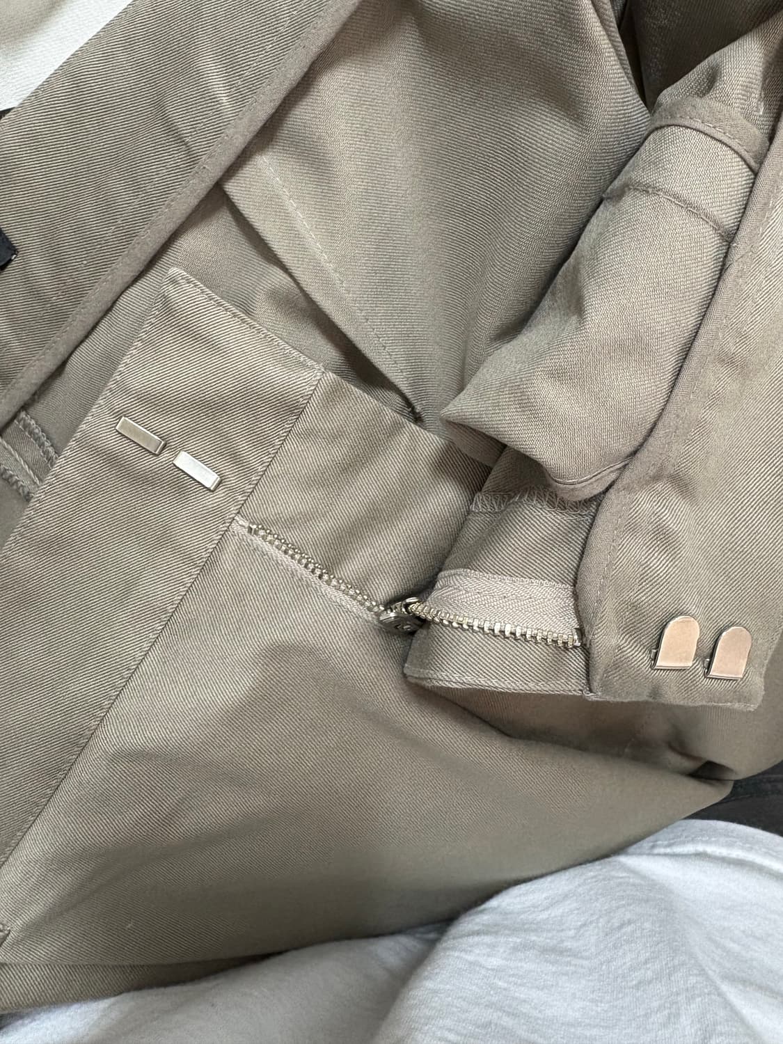 seventh 베이지 버뮤다 치노 쇼츠 상품이미지9