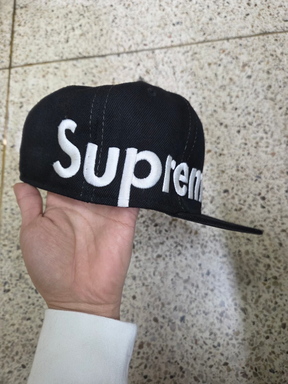 슈프림 뉴에라 모자 상품이미지4