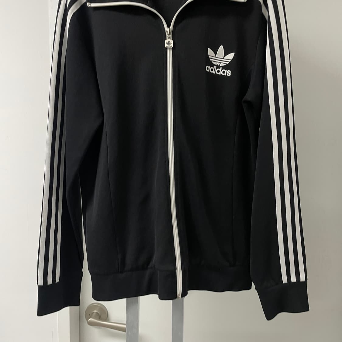 아디다스 유로파 트랙탑 져지 블랙 100 상품이미지3