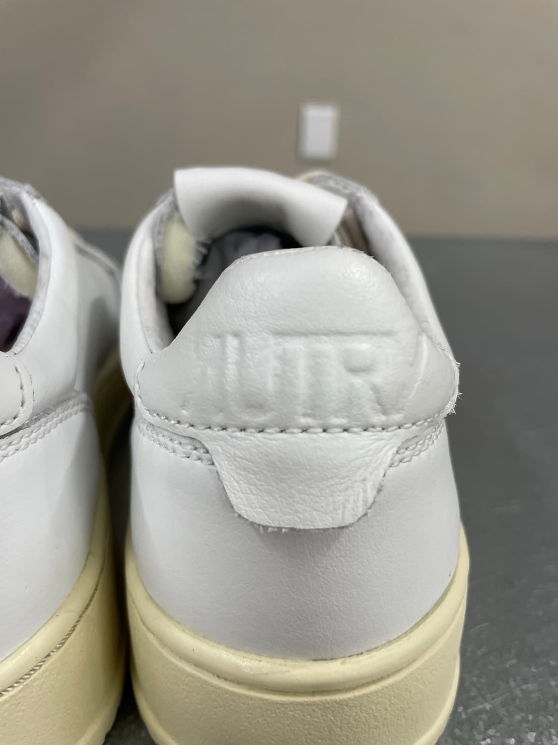 오트리 메달리스트 화이트 37 상품이미지7