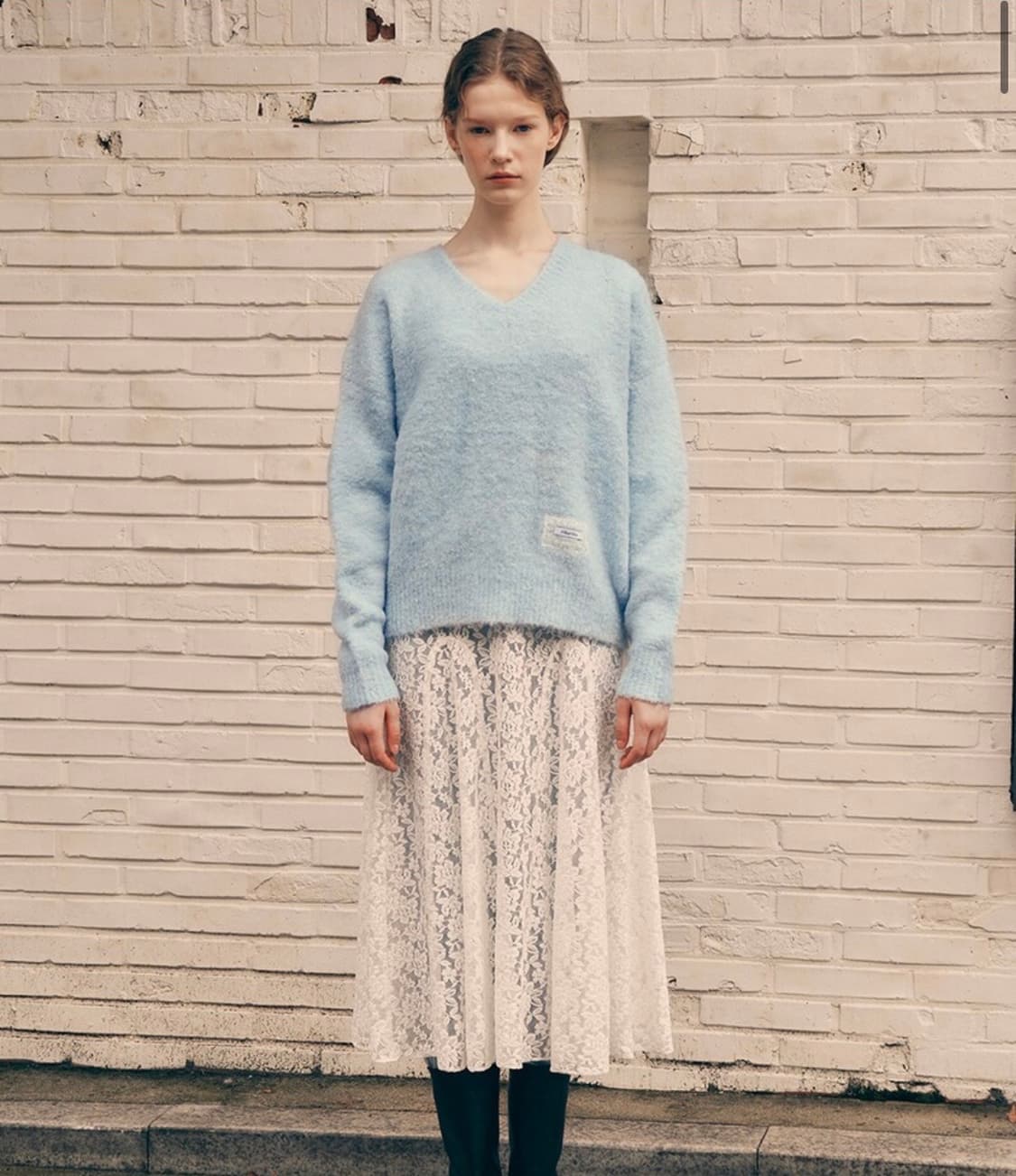 로라로라 부클 브이넥 니트 라이트 블루 상품이미지2