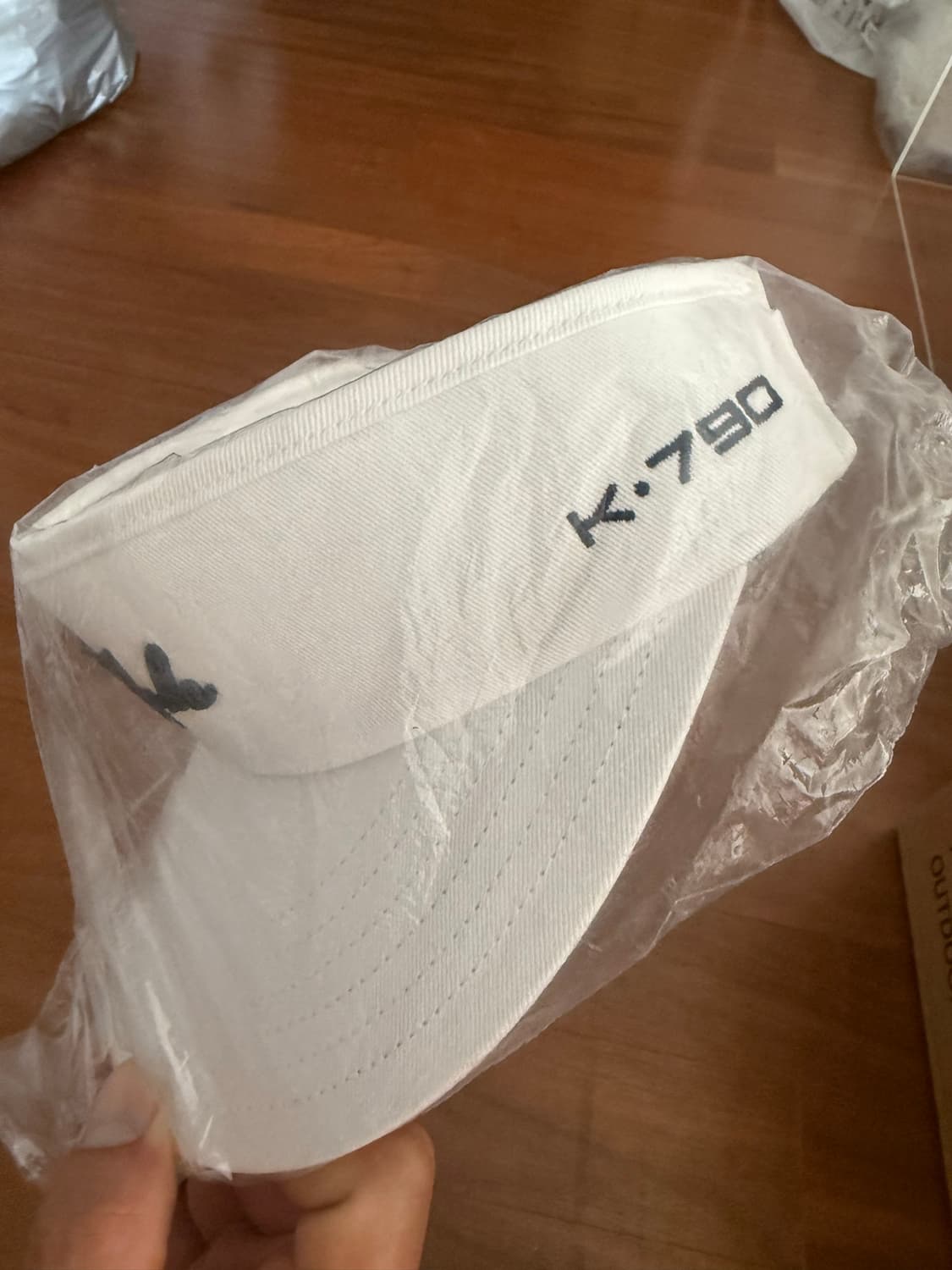 테일러메이드x키스 하이 크라운 바이저 상품이미지4