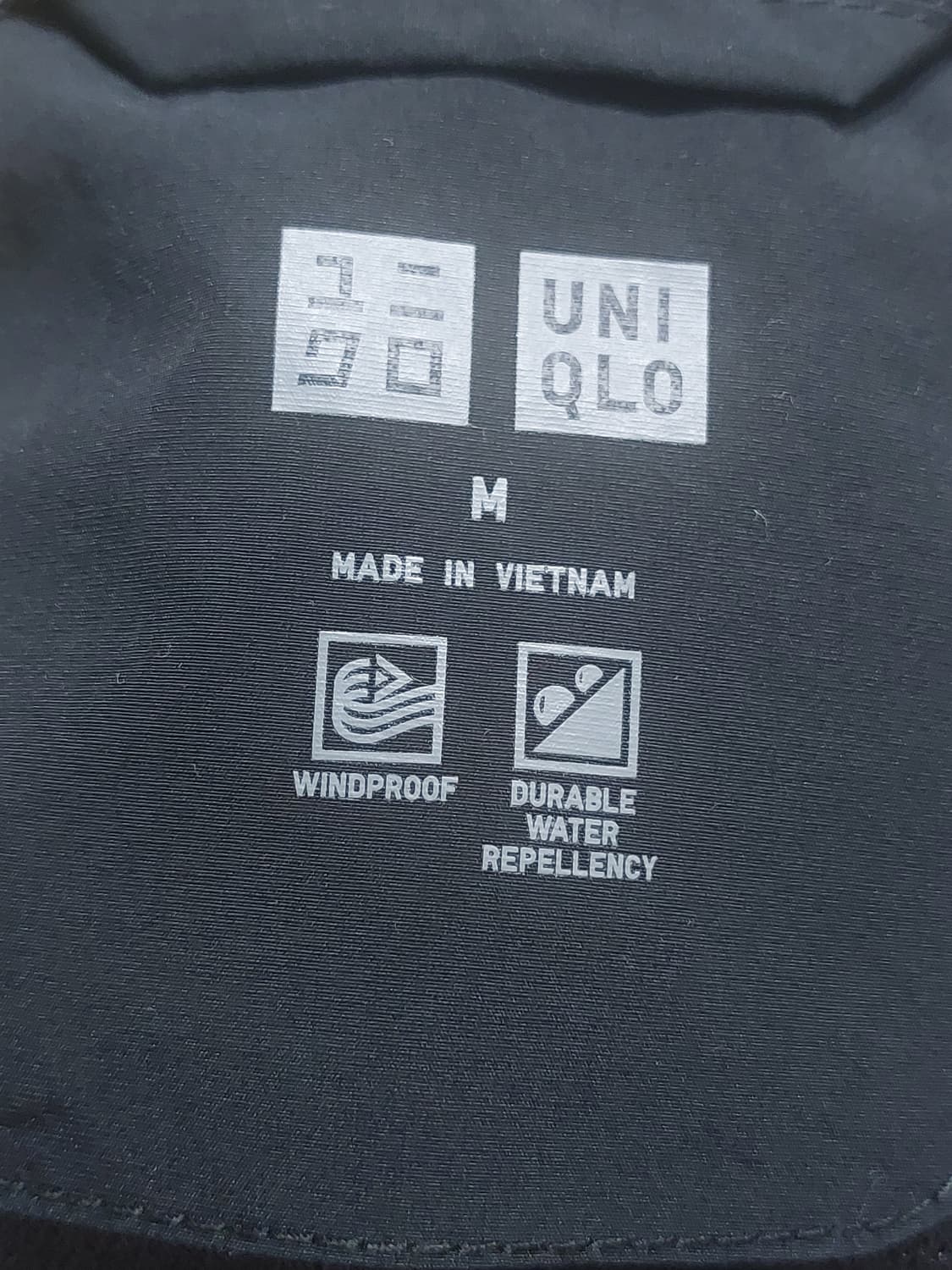 유니클로 윈드블럭파카 블랙 m 상품이미지3
