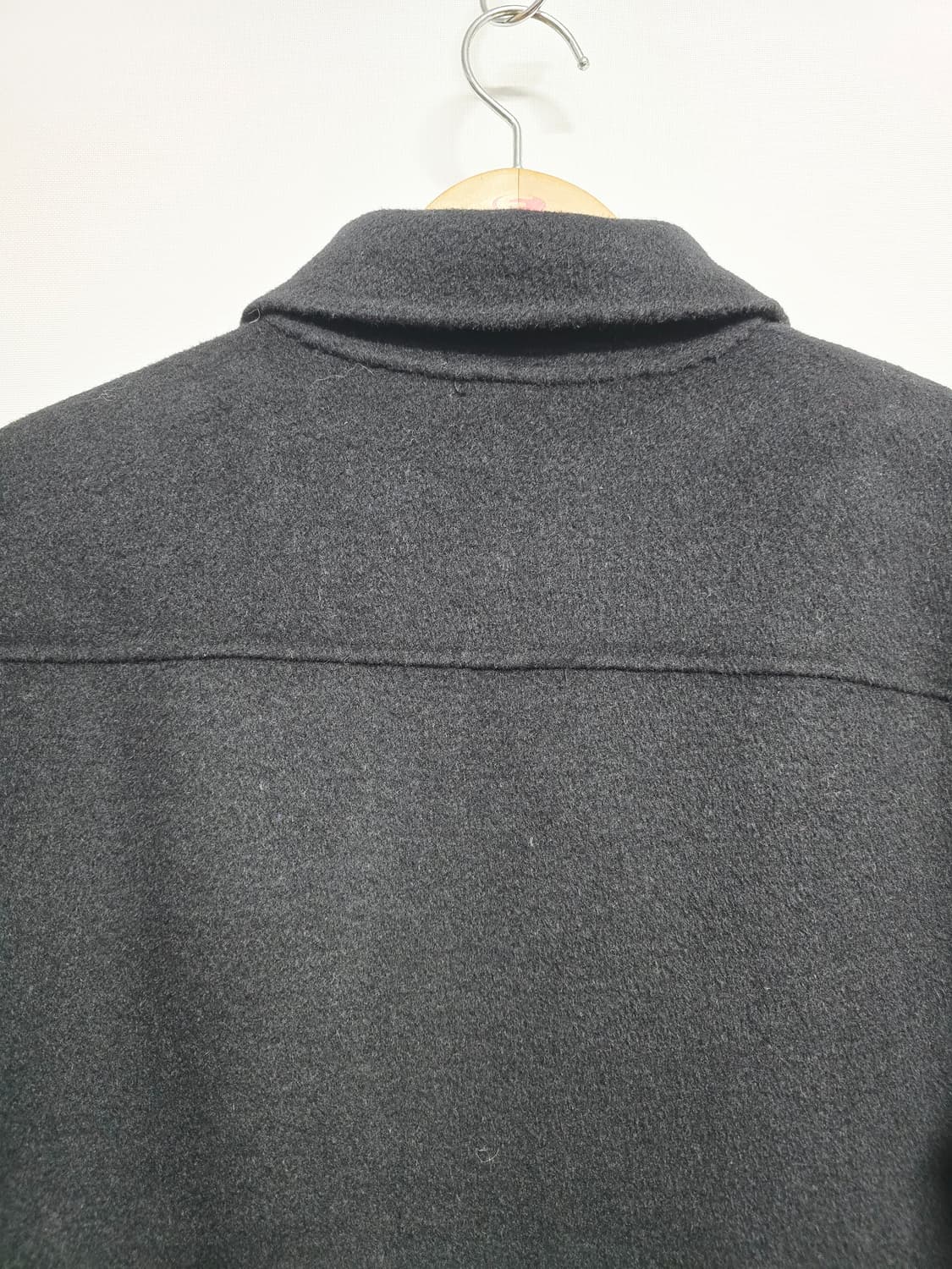 올리브대올리브 양모캐시미어 혼방 블랙 크롭 자켓 상품이미지4