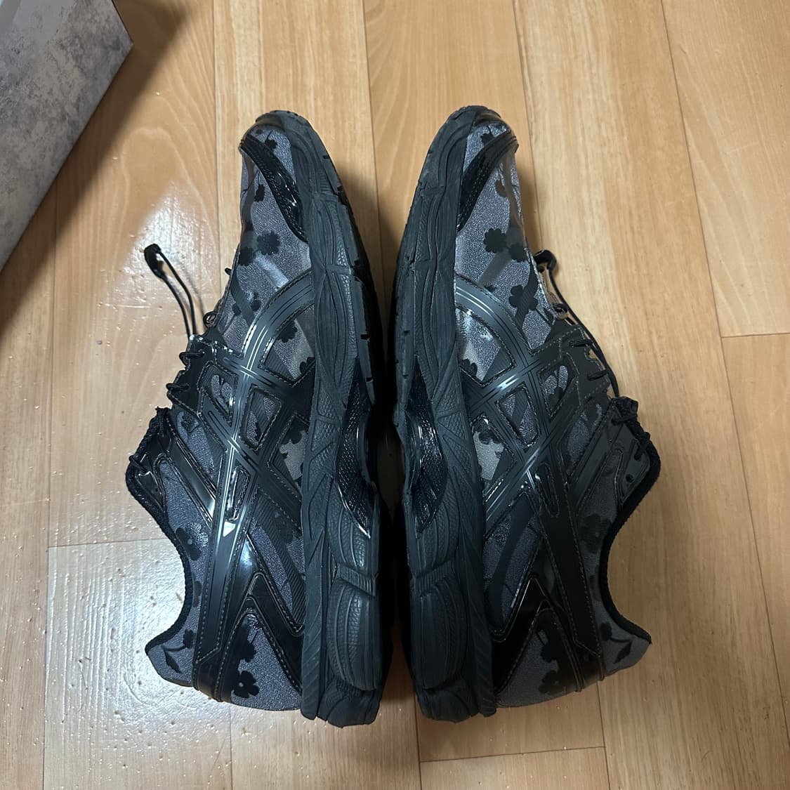 아식스 x 세실리에 반센 젤 큐물러스 16 블랙 285 상품이미지5