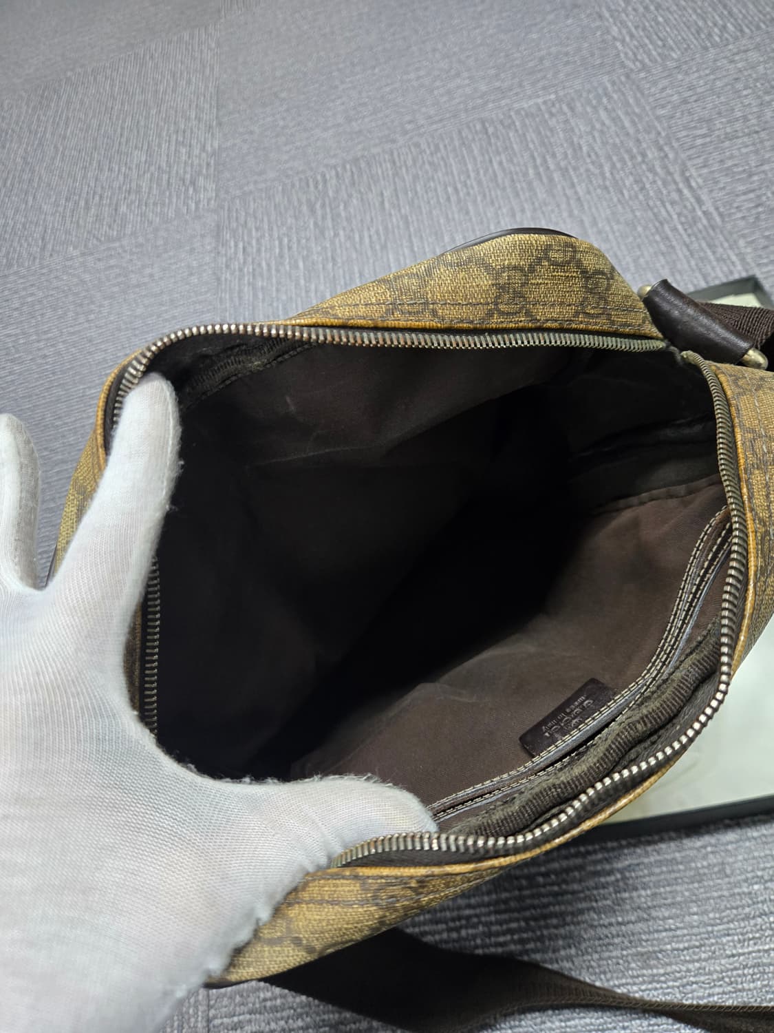 [특가][정품] 구찌 시그니처 메신저백 상품이미지6