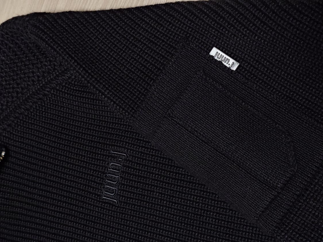 [S] 준지 26SS 신상 티칼라 반집업 니트 블랙 상품이미지5