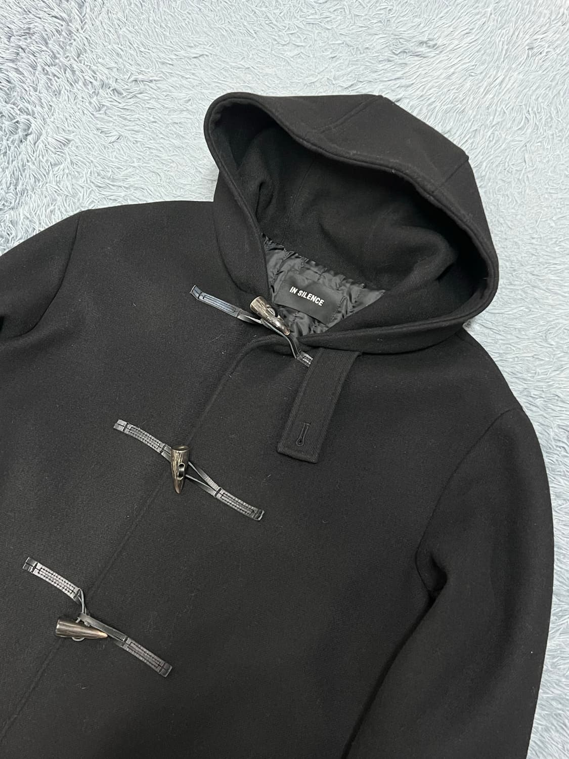 인사일런스 블랙 떡볶이 코트 상품이미지2