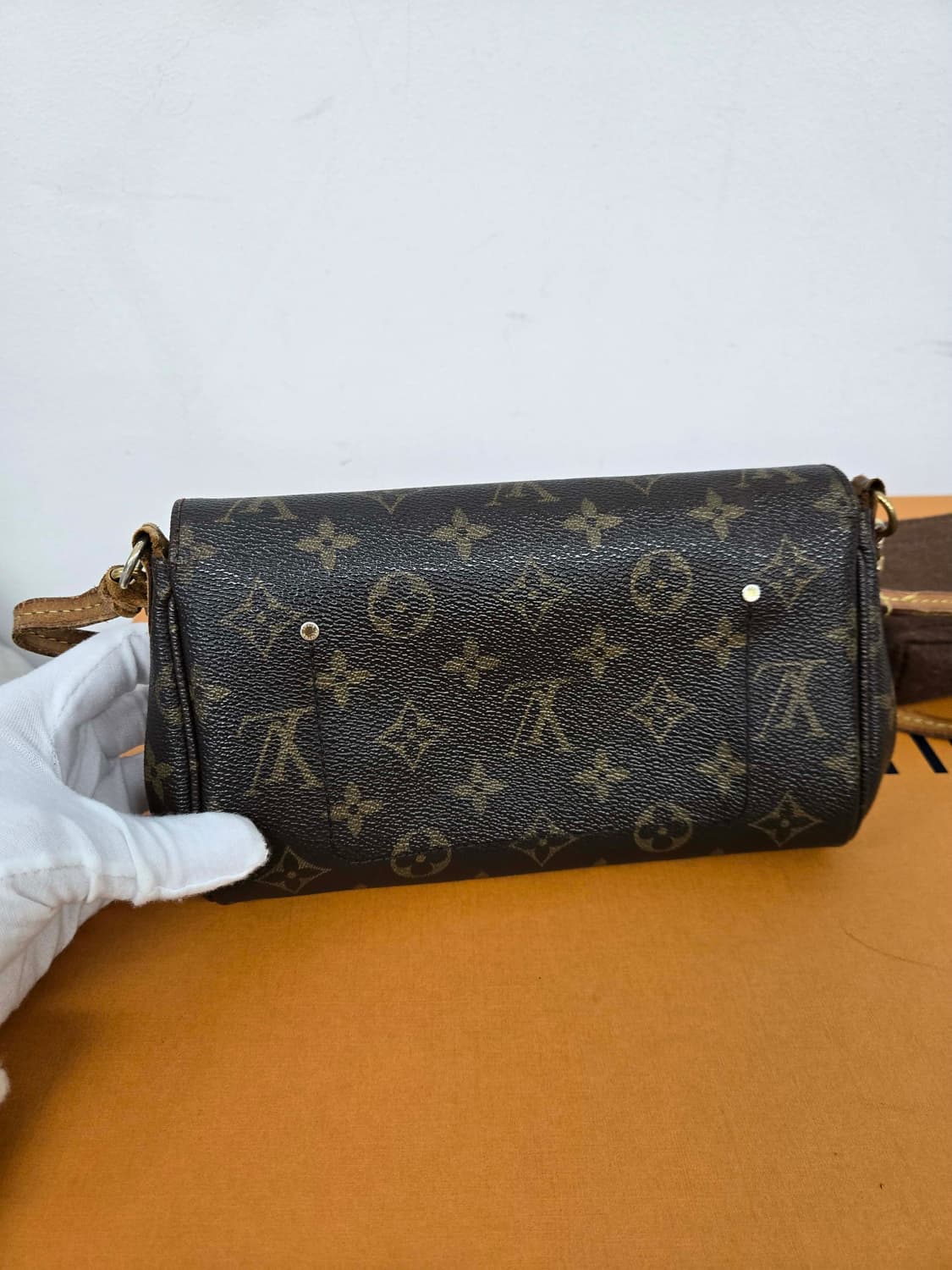 [정품 보증서] 루이비통 페이보릿 크로스백 상품이미지7