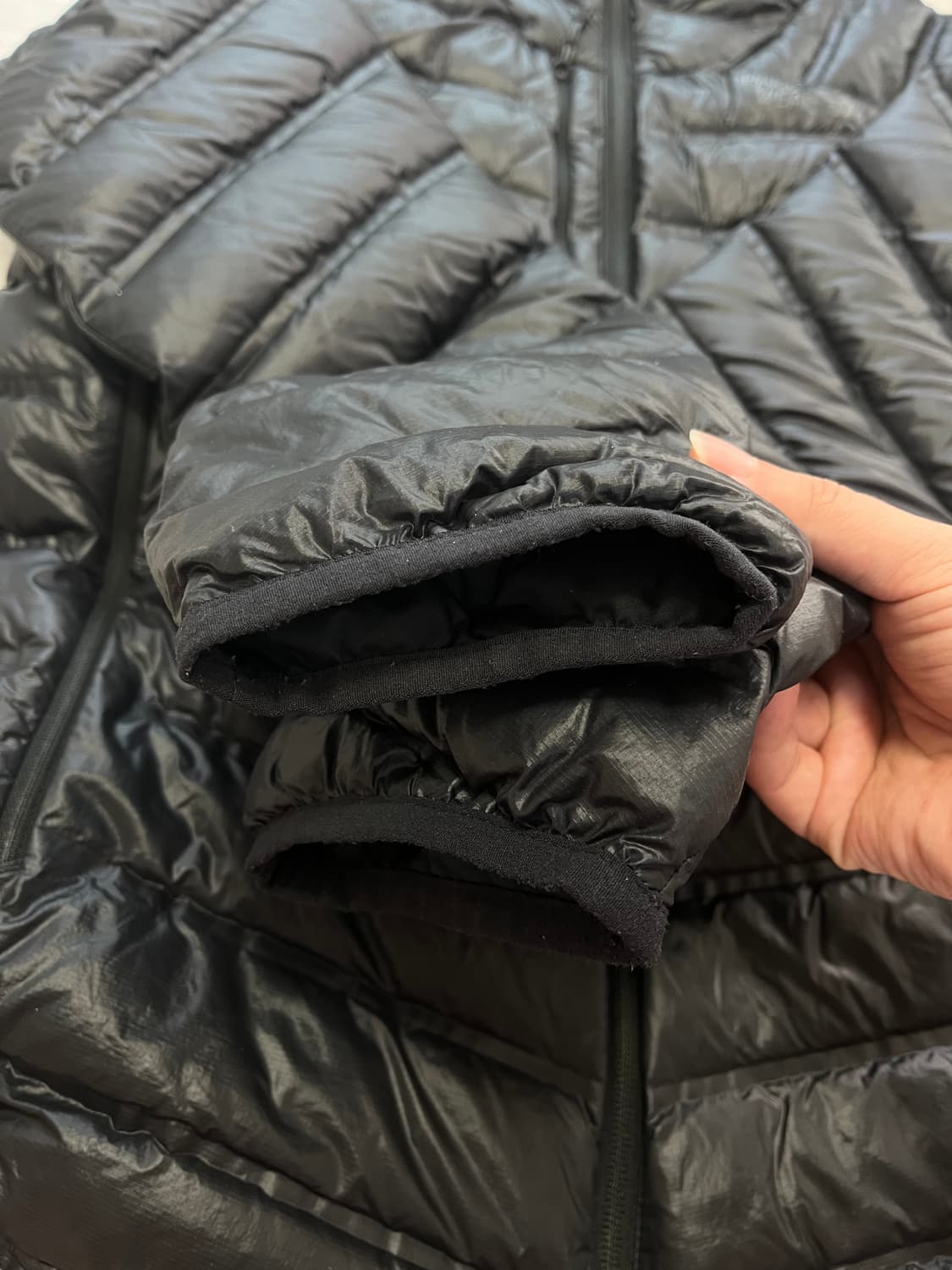 마운틴하드웨어 오리털 경량점퍼95 상품이미지5