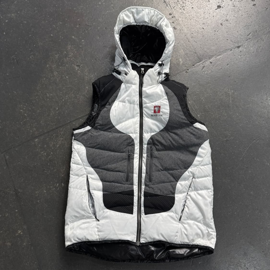 105 블랙야크 패딩조끼  상품이미지1