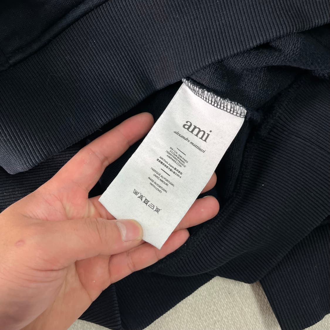 100 아미 스몰로고 하트 와펜 후드티  상품이미지4