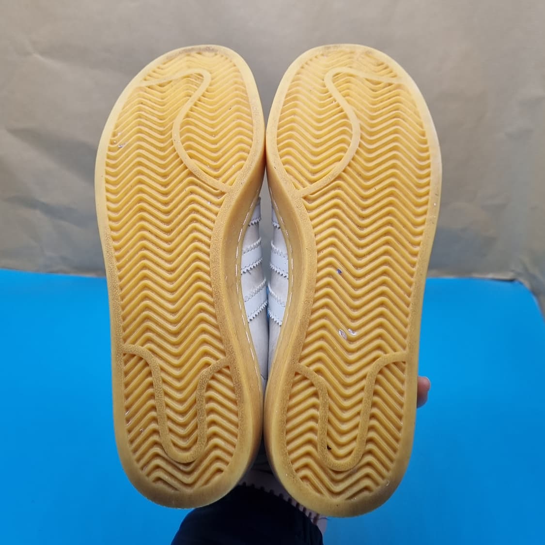 아디다스 캠퍼스 여성스니커즈235  상품이미지3