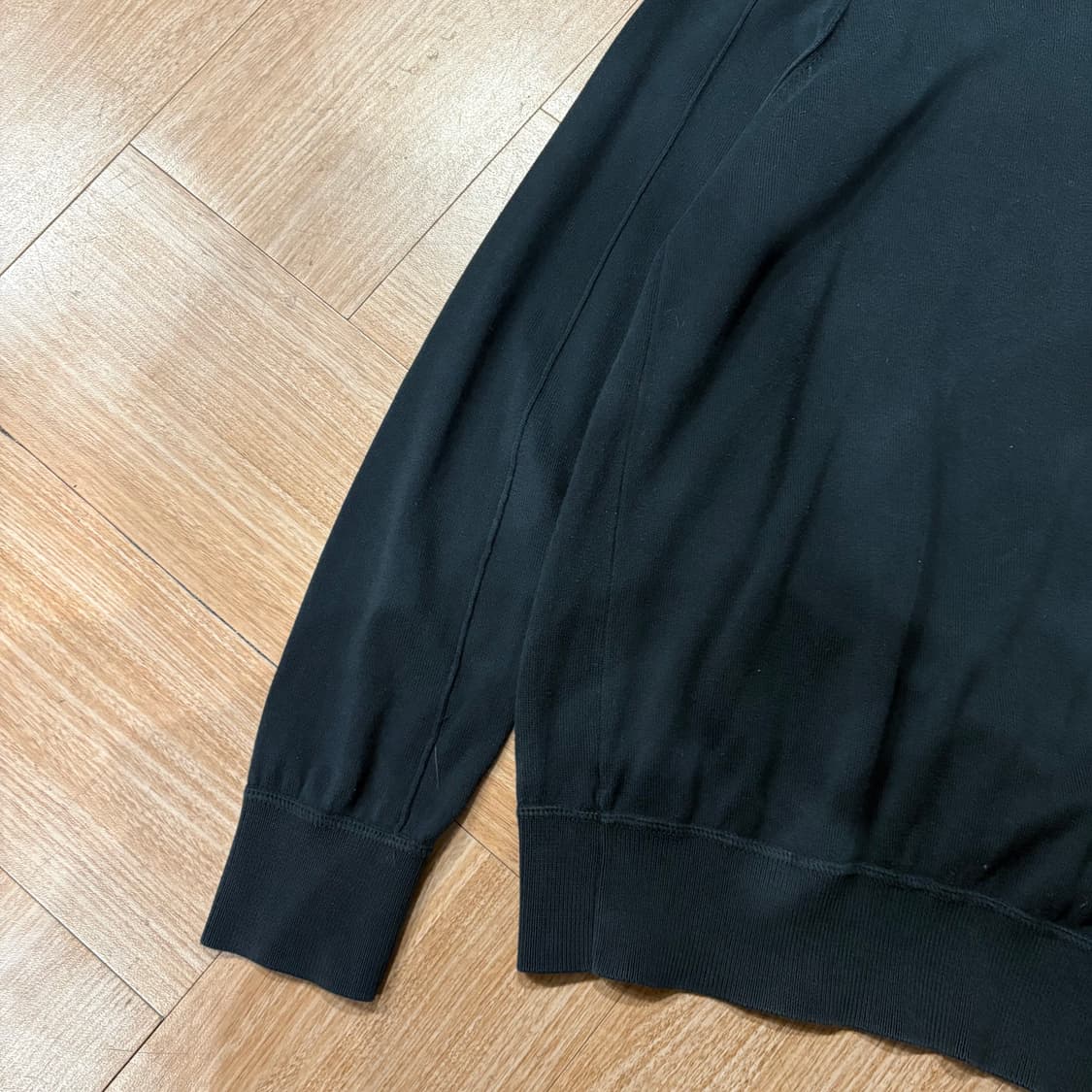 씨피컴퍼니 절개 디테일 니트 상품이미지4