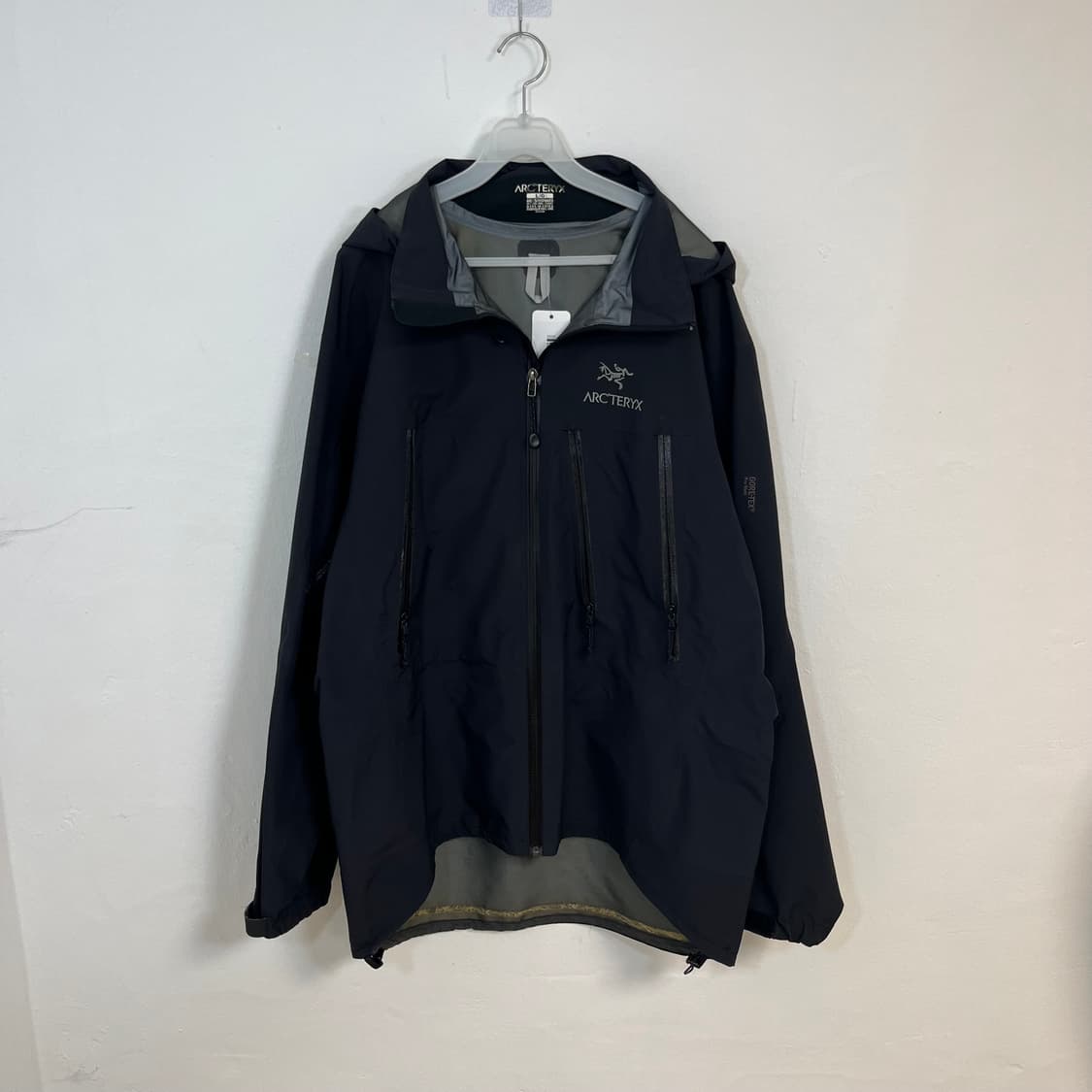 Arc’teryx Theta AR Gore-Tex windbreaker 상품이미지4