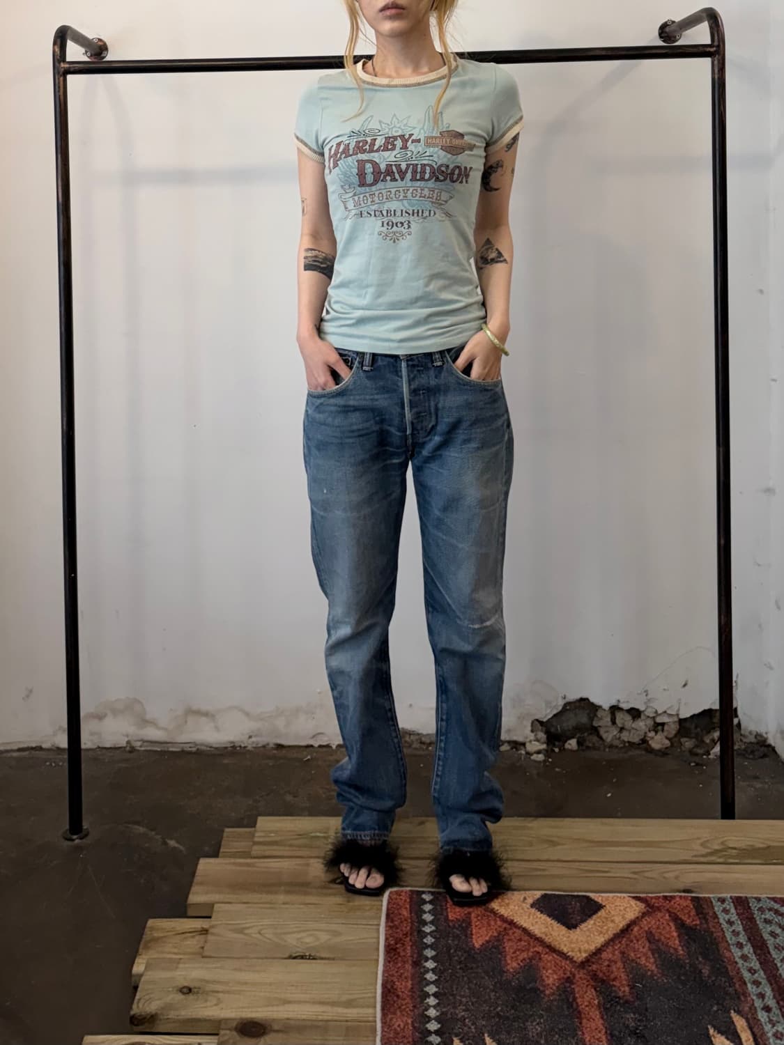 리바이스 501 빈티지 워싱 스트레이트 데님 팬츠 상품이미지1