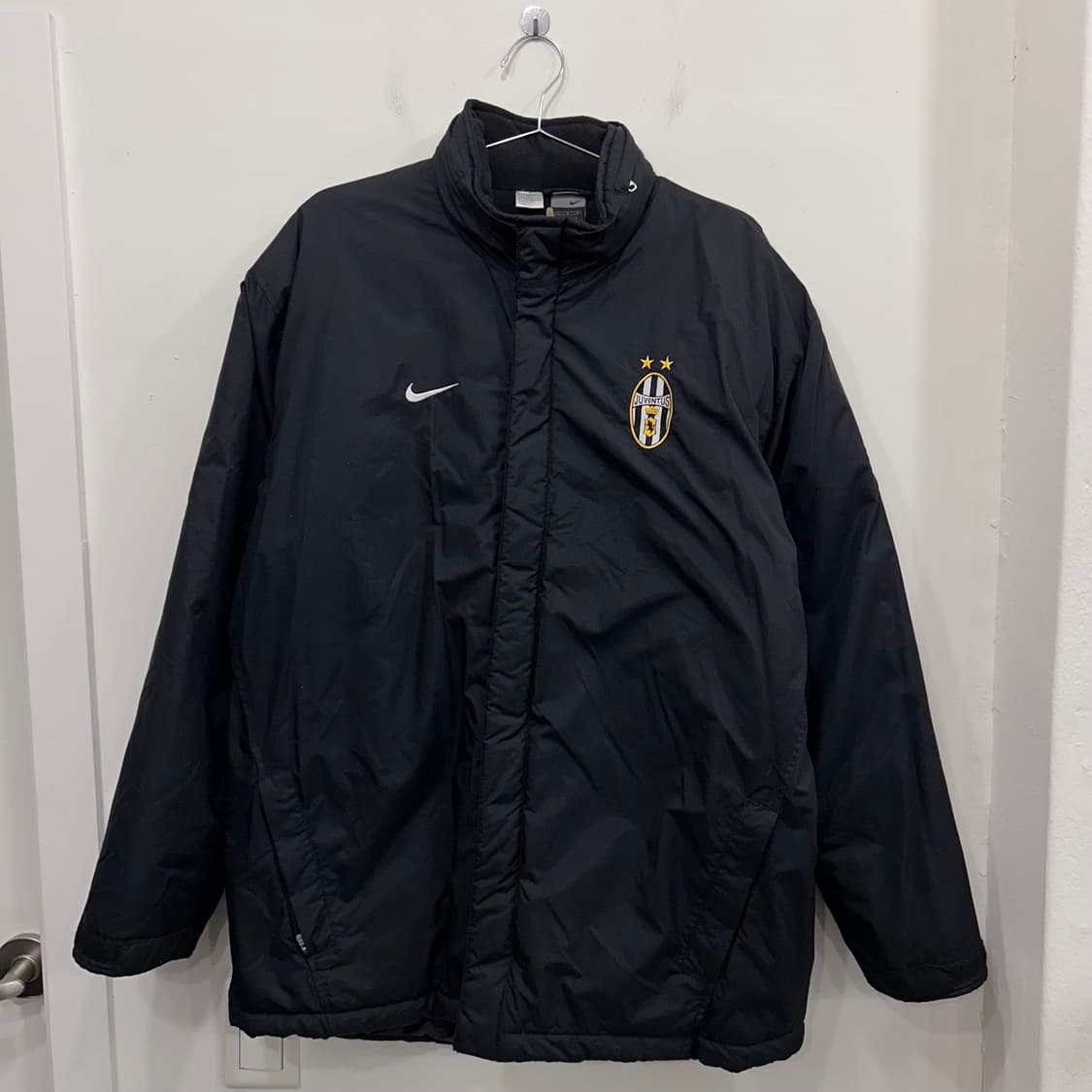나이키 올드스쿨 유벤투스 롱 패딩 자켓 상품이미지2