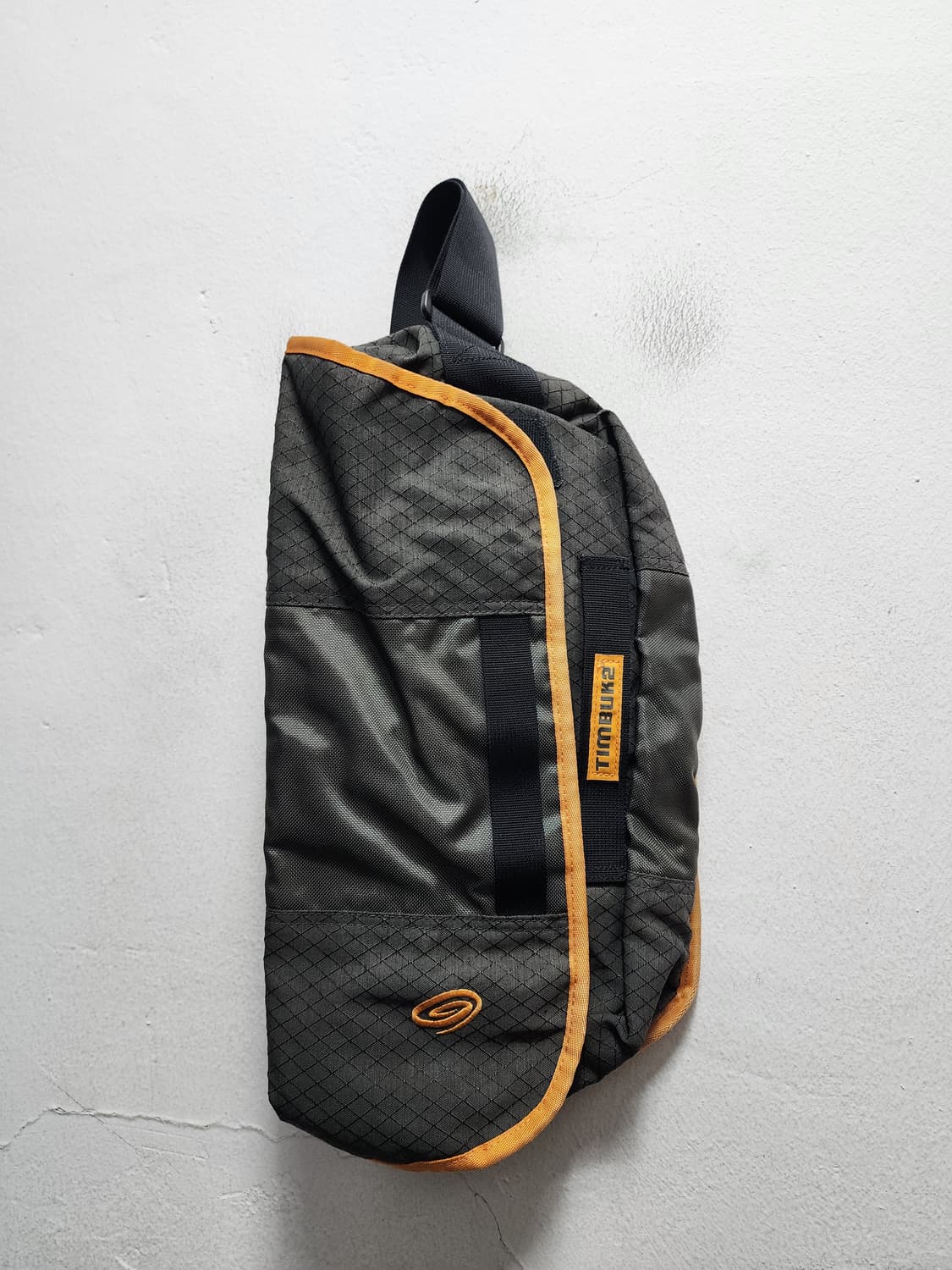 팀벅2 블랙 슬링백 메신저백 상품이미지1