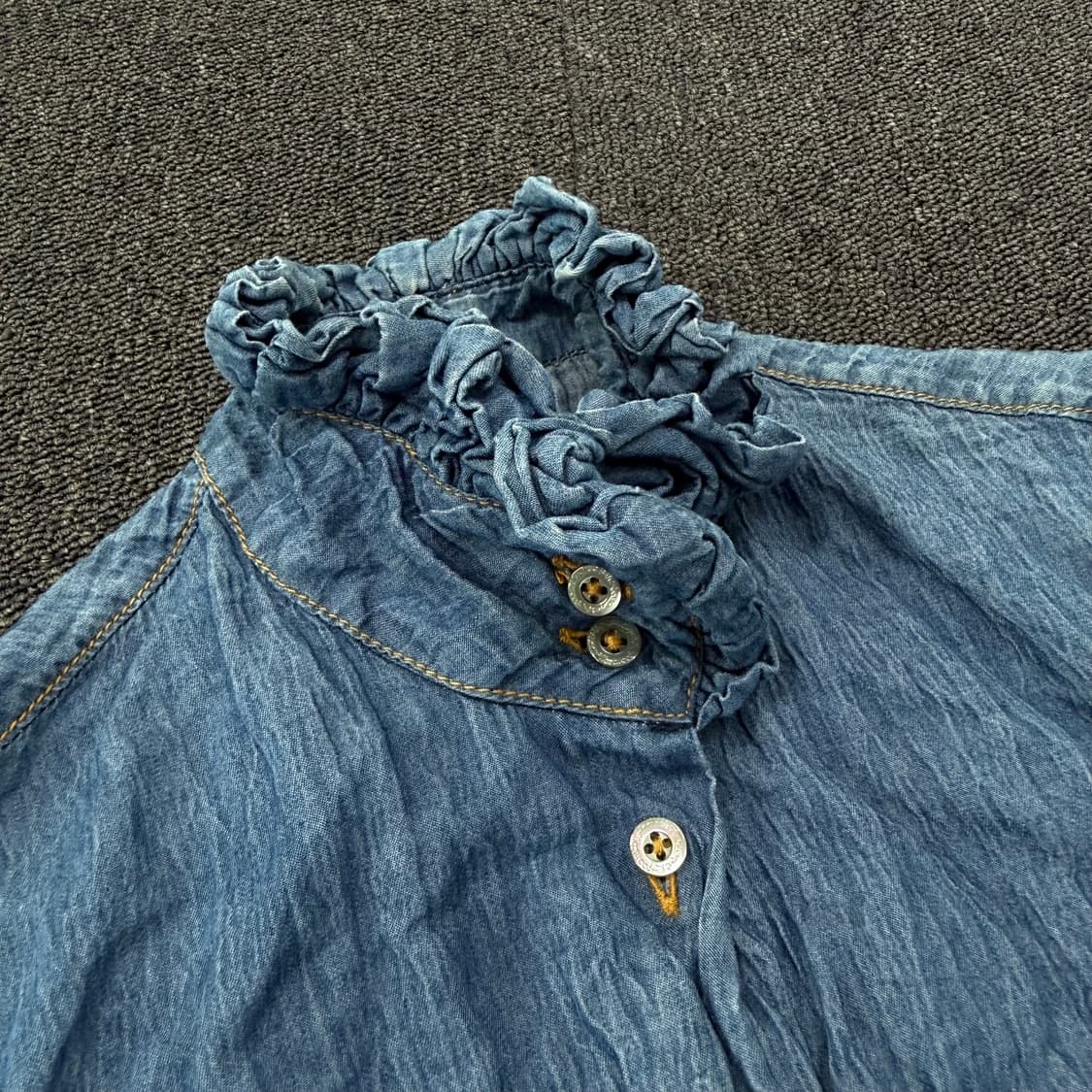 비비안웨스트우드 하이넥러플 퍼프소매 셔츠 상품이미지5