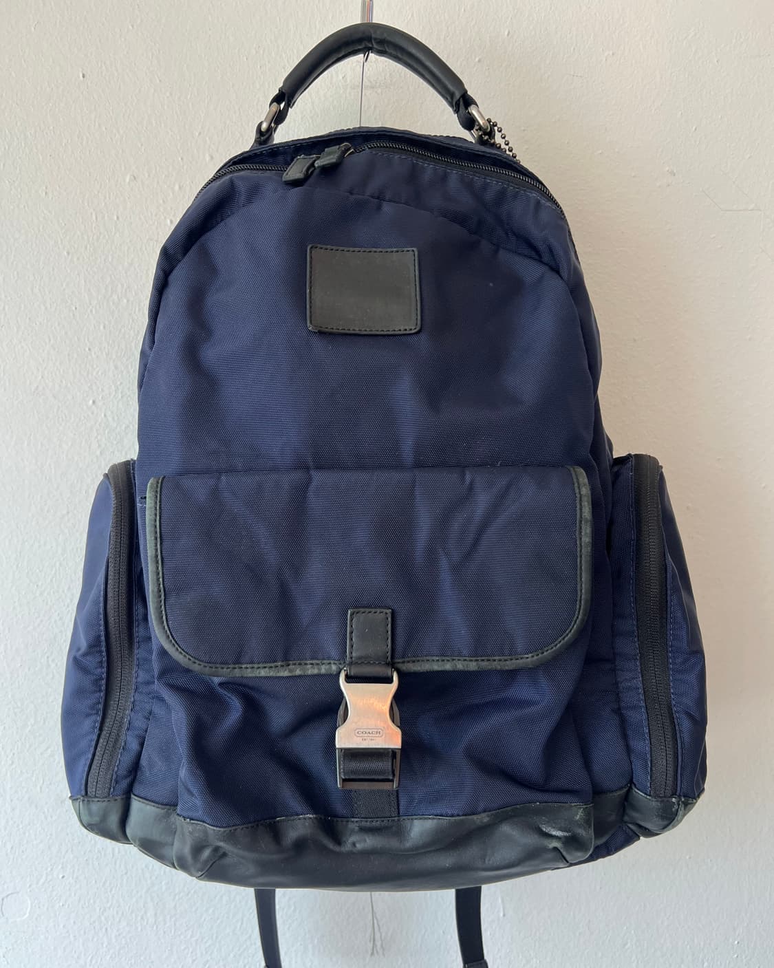 코치 남여공용 캐쥬얼백팩 노트북가방

 상품이미지1