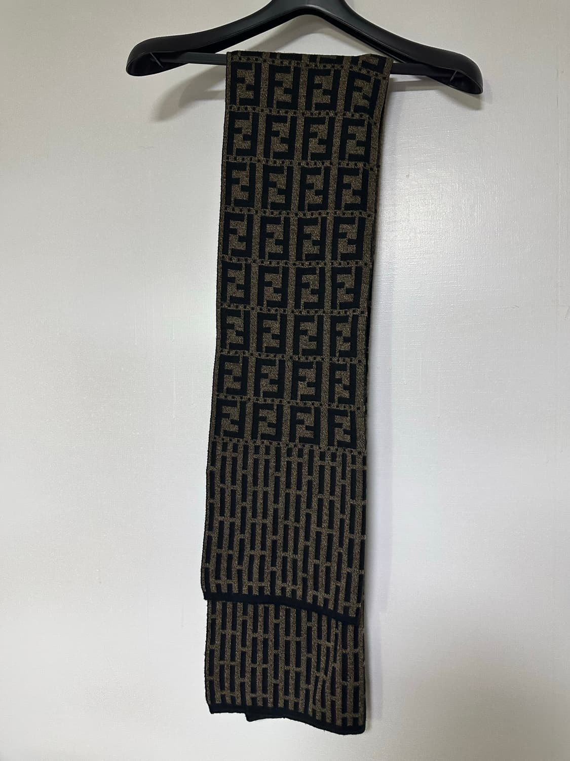 펜디 FF 로고 울 머플러 브라운/블랙 상품이미지1