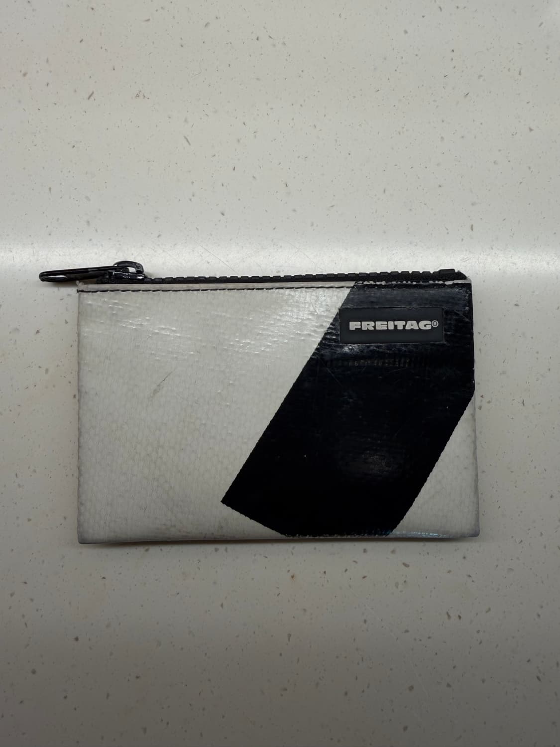 프라이탁 지갑 상품이미지1