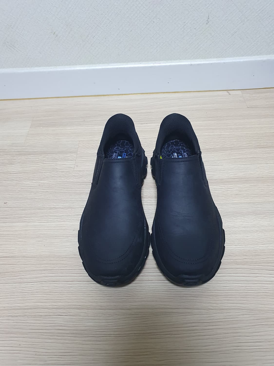 스케쳐스 남성 블랙 슬립온 운동화 270 상품이미지3