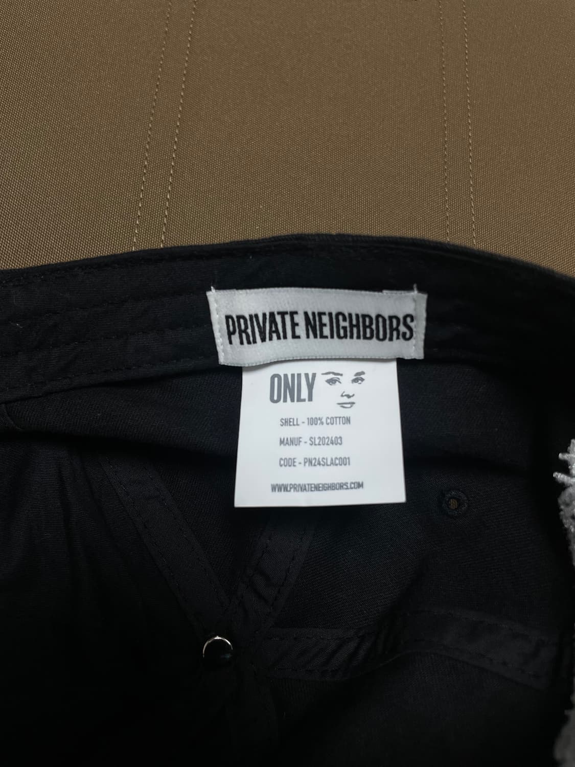 PRIVATE NEIGHBORS 검정 모자 상품이미지3