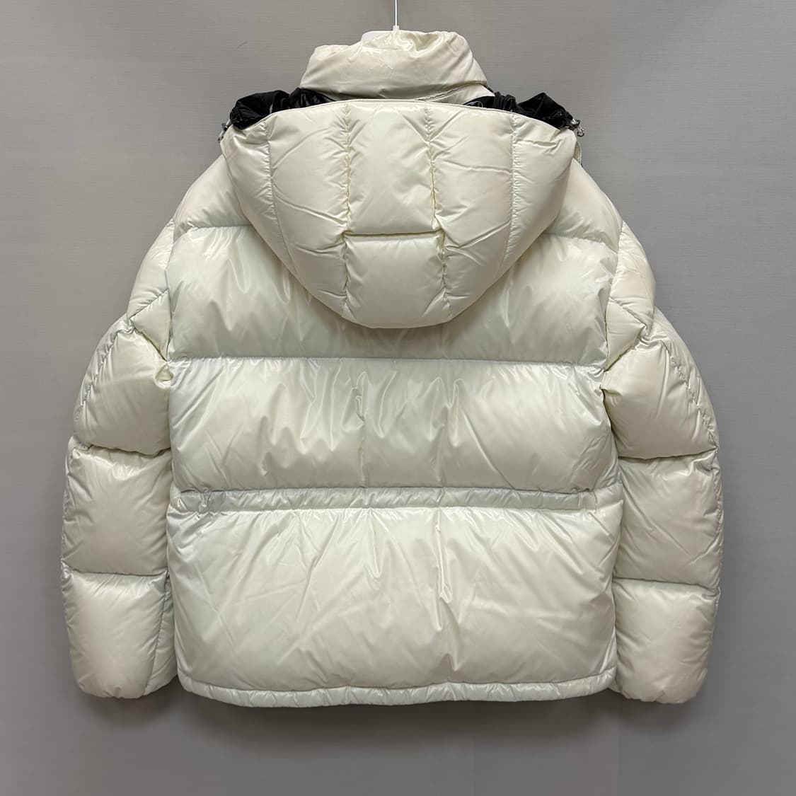 몽클레르 아베이 패딩재킷 (66)  상품이미지4