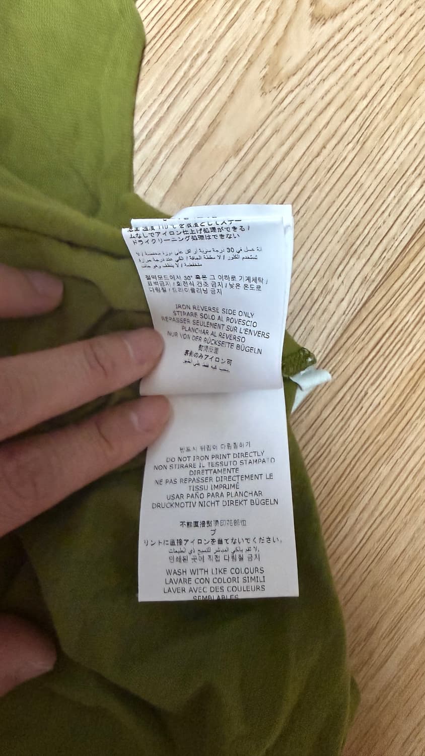 오프화이트 카키 반팔 티셔츠 상품이미지8