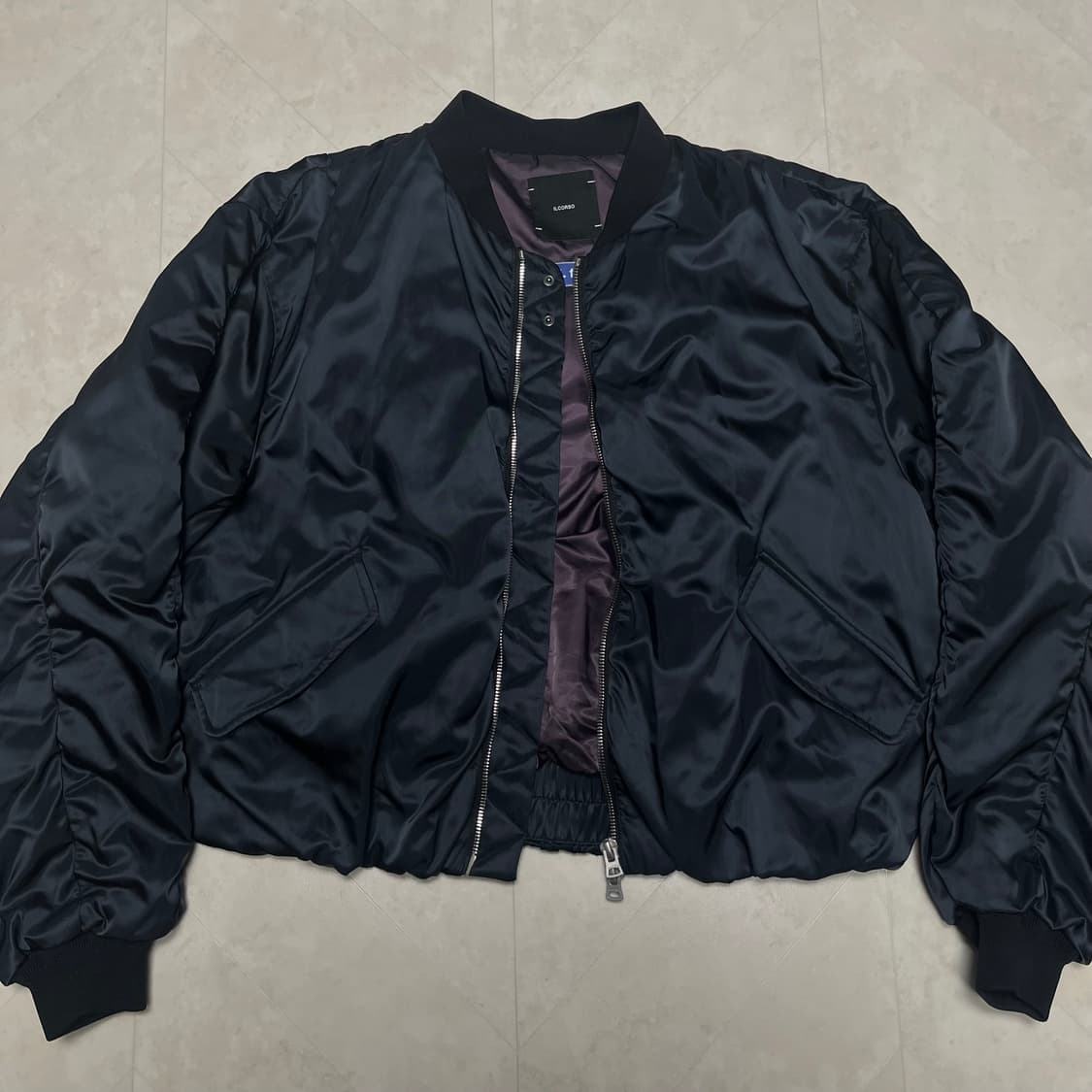 (L) 일꼬르소 x oam팩토리 셔링 패딩 MA-1 자켓 블랙 상품이미지4