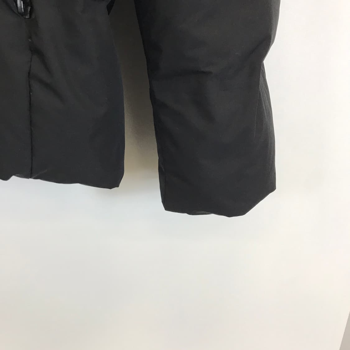 유니클로 신형 심리스다운파카 블랙[XL] 상품이미지3