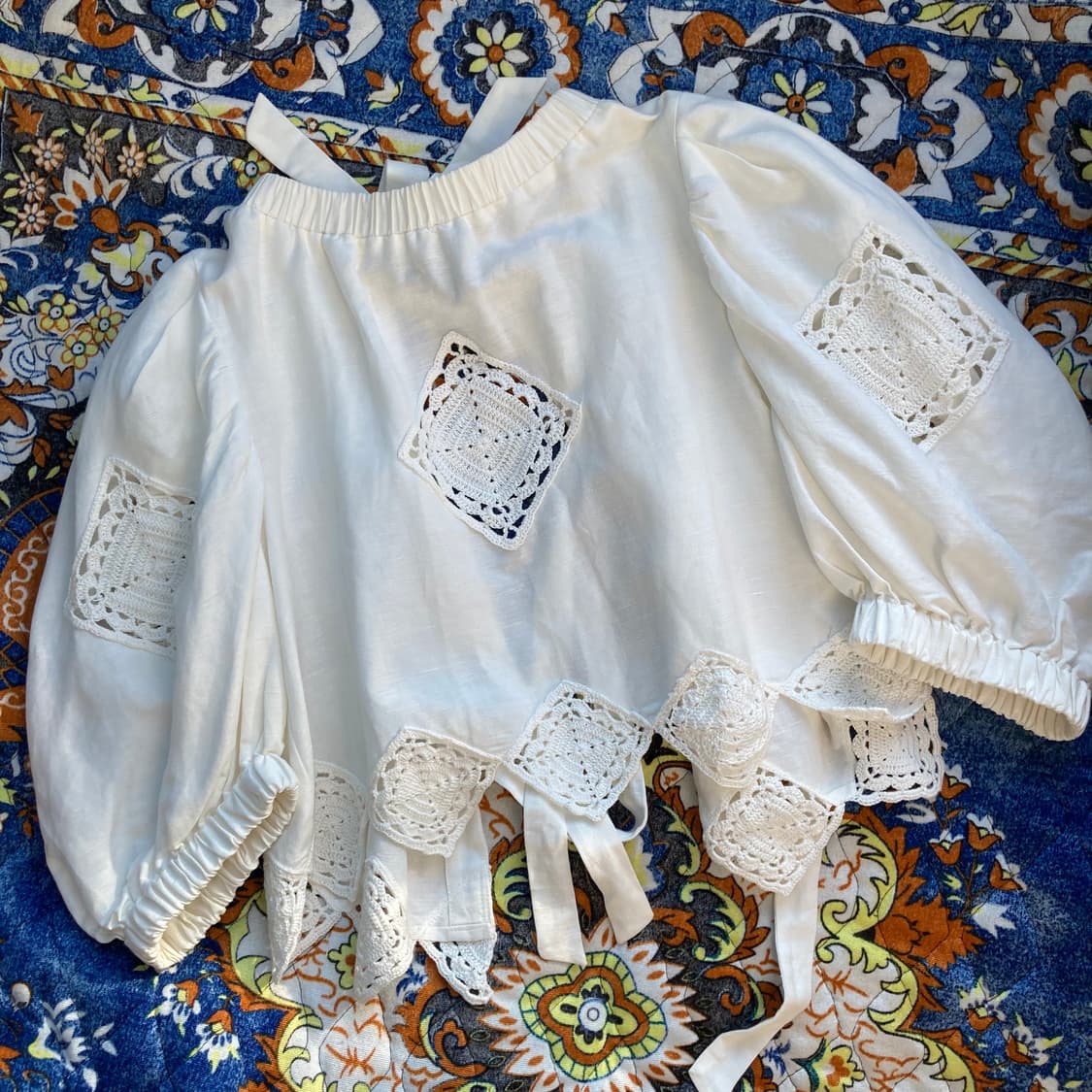 Sea Newyork 씨뉴욕 레이스 크로쉐 리본 크롭 퍼프 탑 블라우스 상품이미지1