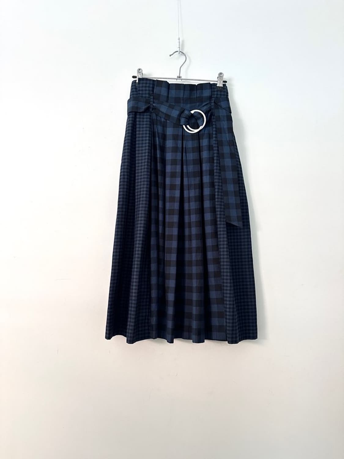2 verse check belt skirt / navy 상품이미지1