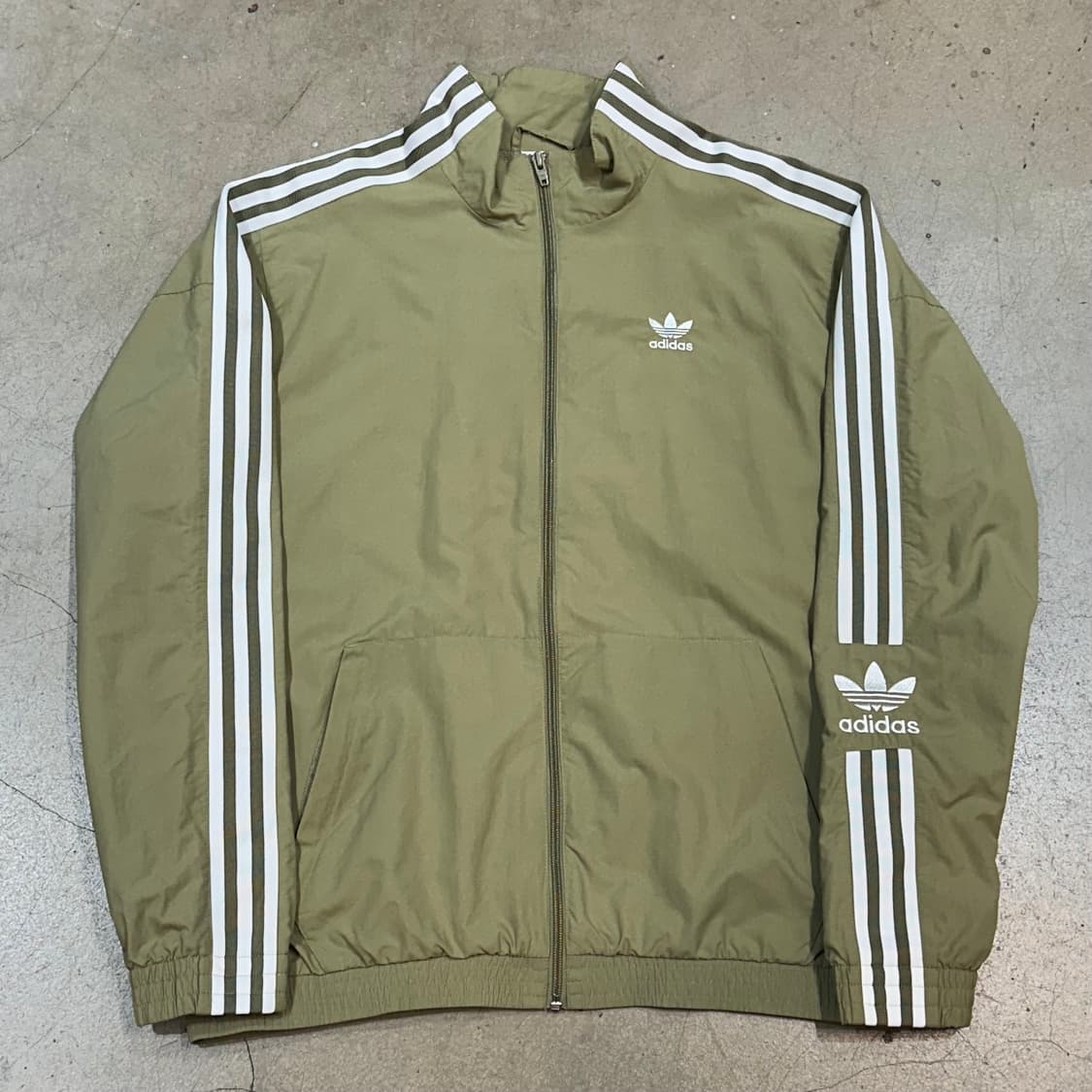 XL 아디다스 올리브 나일론 바람막이 상품이미지2