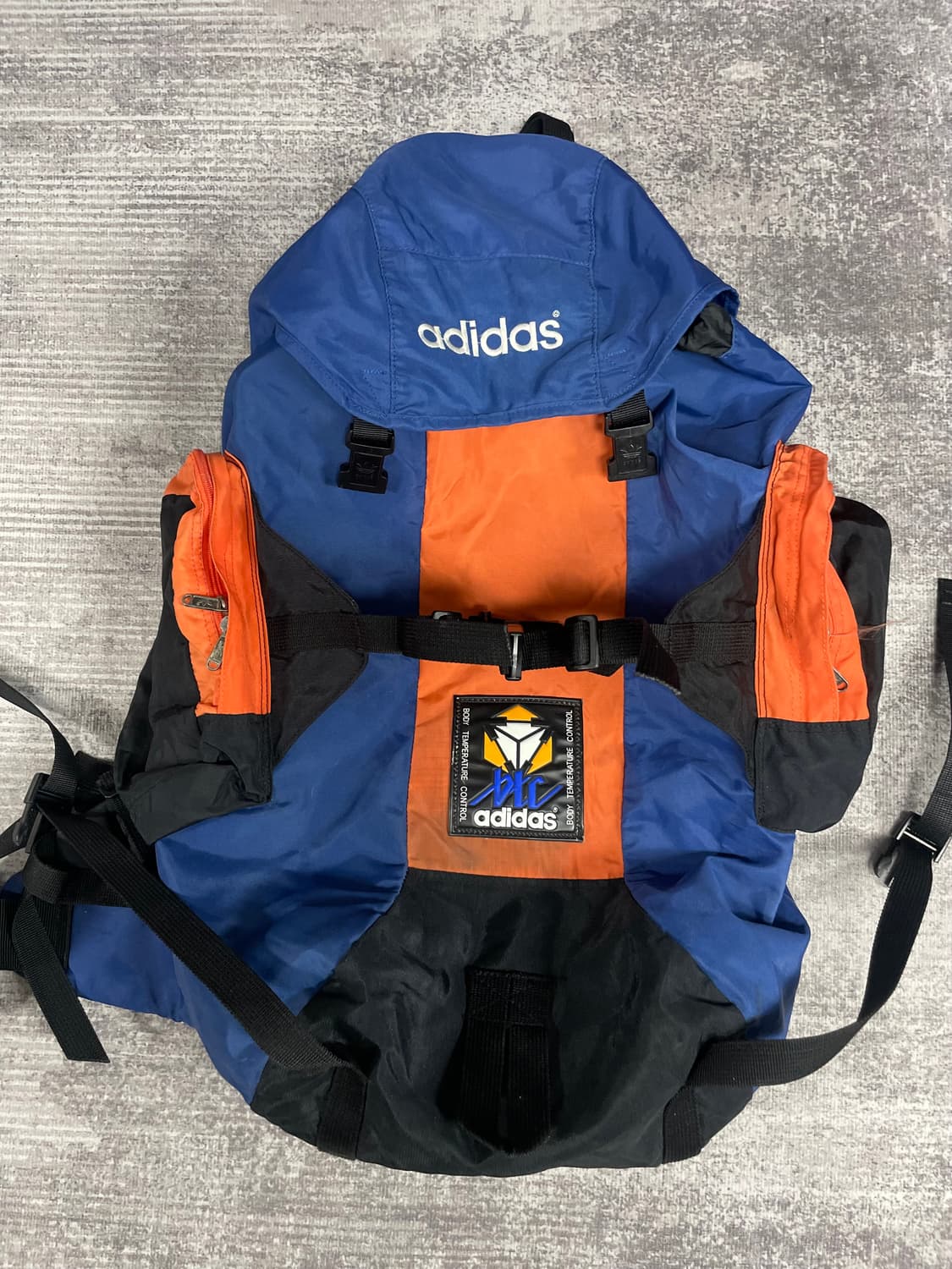 80-90s adidas 빅 배낭 상품이미지1