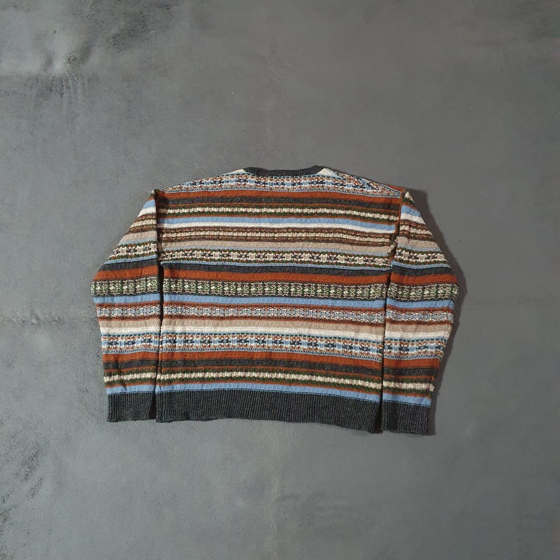 유라고 urago 리저브 자카드 니트 상품이미지4