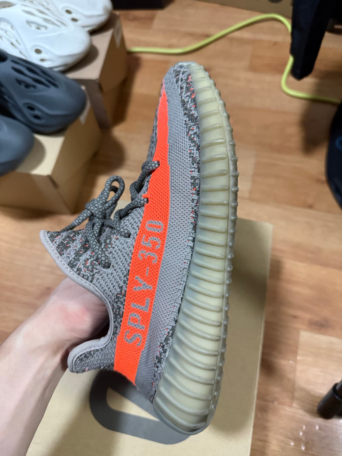 [250] 아디다스 이지부스트 350 벨루가 초판 상품이미지6